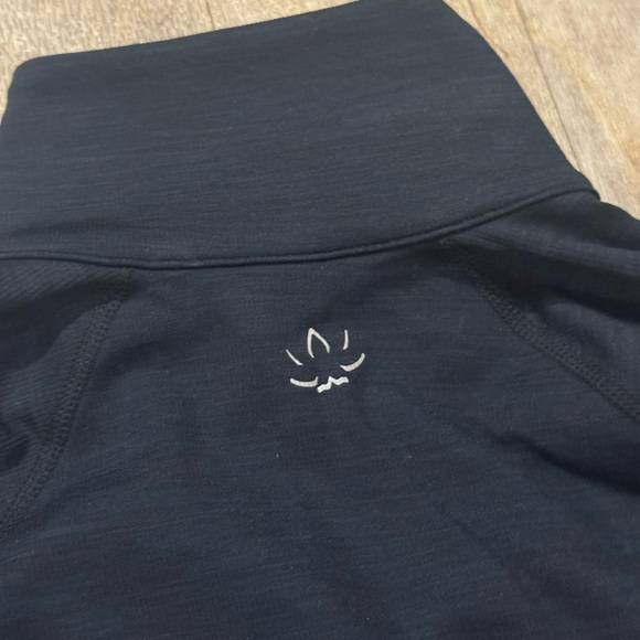 NWT Beyond Yoga Black Heathered Rib Westside Long Sleeve Dress Size S - Picture 7 of 7